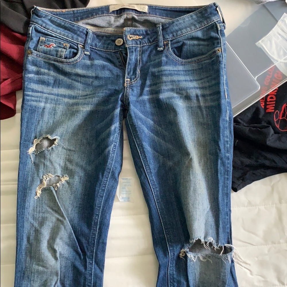 HOLLISTER JEANS SIZE: 1👖 ⚡️DAMAGE EDITION⚡️